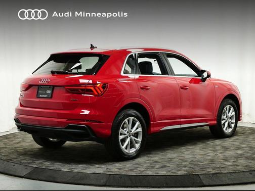 2025 Audi Q3 Premium 45 TFSI S line quattro Tiptronic
