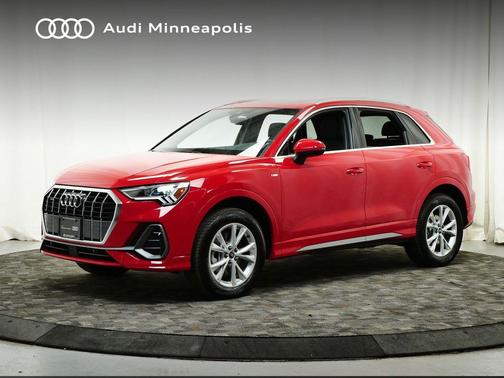 2025 Audi Q3 Premium 45 TFSI S line quattro Tiptronic