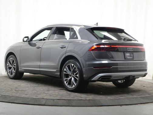Samurai Gray Metallic 2026 Audi Q8 55 Premium Plus