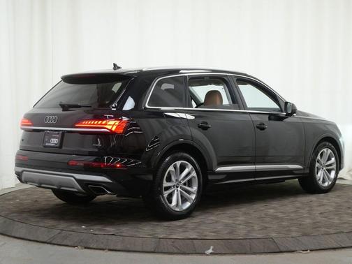 2026 Audi Q7 55 Premium Plus