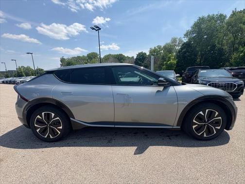 2022 Kia EV6 Wind