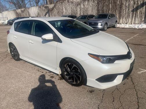 2018 Toyota Corolla iM Base