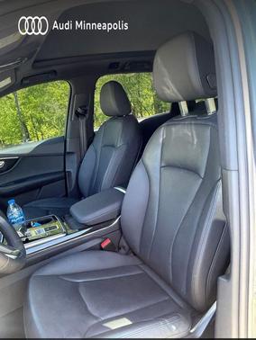 Samurai Gray Metallic 2023 Audi Q7 55 Premium Plus