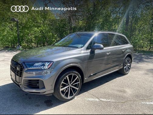 Samurai Gray Metallic 2023 Audi Q7 55 Premium Plus
