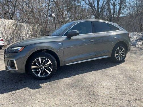 Chronos Gray Metallic 2023 Audi Q5 45 S line Premium