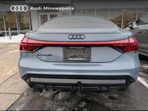 2023 Audi e-tron GT Premium Plus quattro