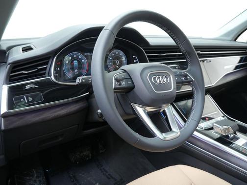 2026 Audi Q7 55 Premium Plus
