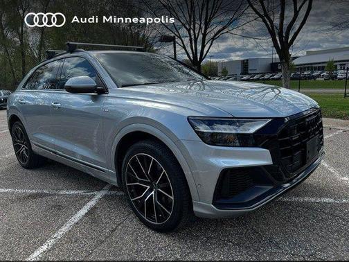 Satellite Silver Metallic 2023 Audi Q8 55 Premium Plus