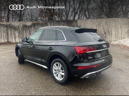 2023 Audi Q5 45 S line Premium