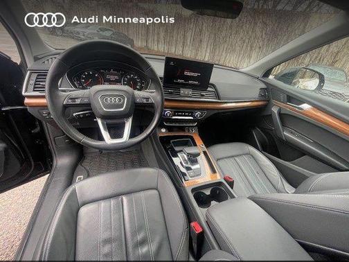 2023 Audi Q5 45 S line Premium