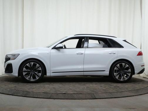 2026 Audi Q8 55 Premium Plus