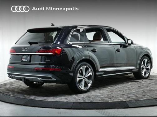 2021 Audi Q7 55 Prestige