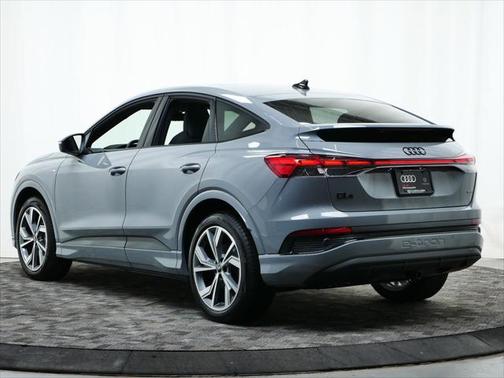 2025 Audi Q4 e-tron Sportback Premium Plus 55 quattro