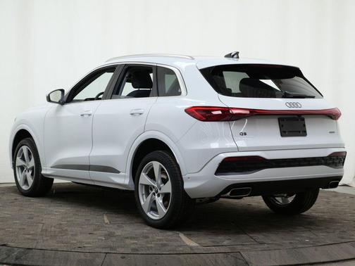 2025 Audi Q5 Premium Plus TFSI quattro S tronic