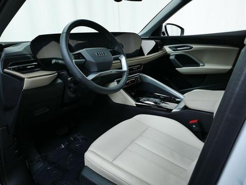 2025 Audi Q5 Premium