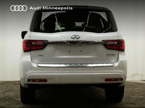 2024 INFINITI QX80 SENSORY AWD