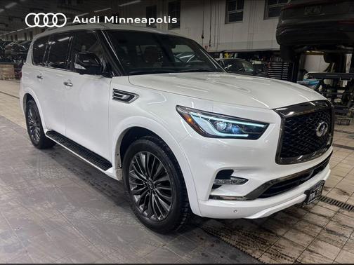 2024 INFINITI QX80 SENSORY AWD