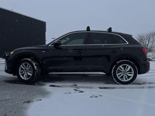 2023 Audi Q5 45 S line Premium