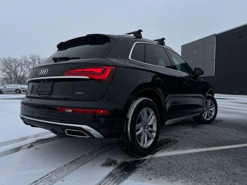 2023 Audi Q5 45 S line Premium