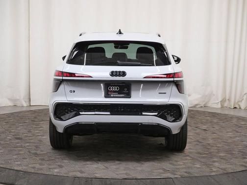 Glacier White Metallic 2026 Audi Q3 TFSI quattro S tronic