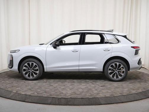 Glacier White Metallic 2026 Audi Q3 TFSI quattro S tronic