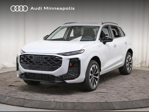 Glacier White Metallic 2026 Audi Q3 TFSI quattro S tronic