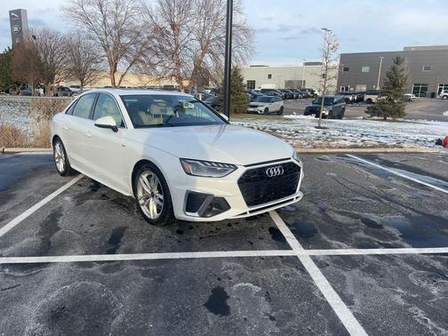 2023 Audi A4 45 S line Premium Plus