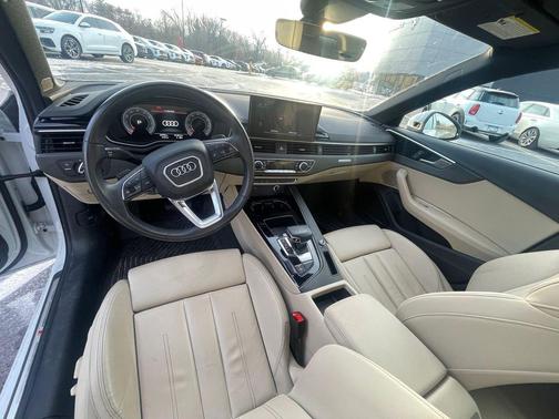 2023 Audi A4 45 S line Premium Plus