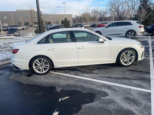 2023 Audi A4 45 S line Premium Plus