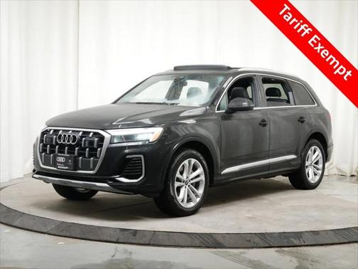 2025 Audi Q7 55 Premium Plus