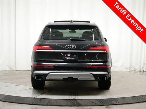 2025 Audi Q7 55 Premium Plus
