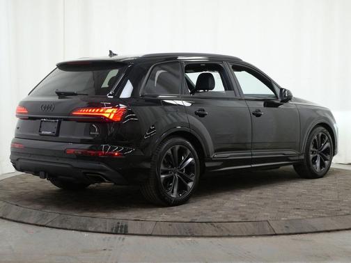 2026 Audi Q7 55 Premium Plus
