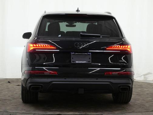 2026 Audi Q7 55 Premium Plus