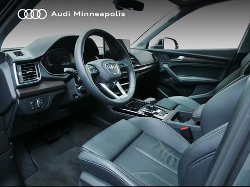 2024 Audi Q5 45 S line Premium Plus