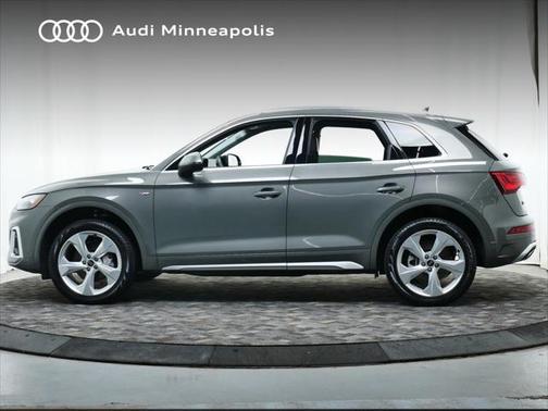 2024 Audi Q5 45 S line Premium Plus