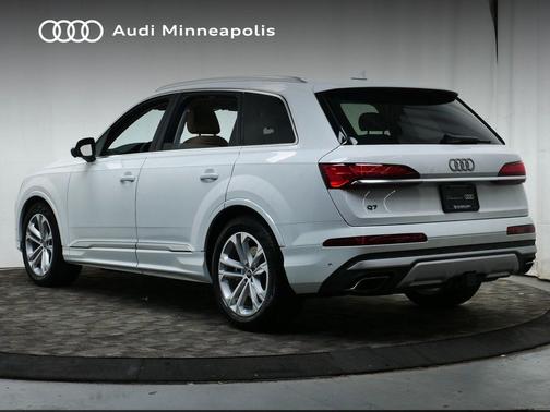 2025 Audi Q7 55 Prestige