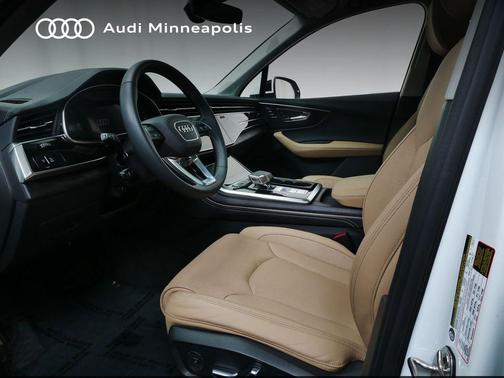 2025 Audi Q7 55 Prestige