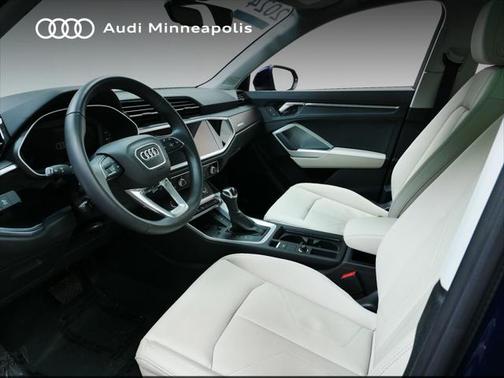 2024 Audi Q3 Premium 45 TFSI S line quattro Tiptronic