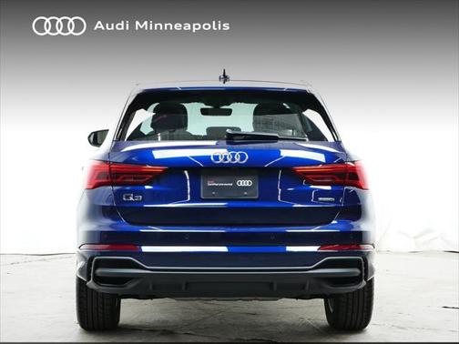 2024 Audi Q3 Premium 45 TFSI S line quattro Tiptronic