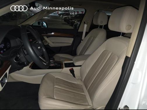 2023 Audi Q5 45 S line Premium Plus