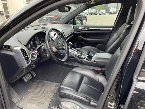 2018 Porsche Cayenne S