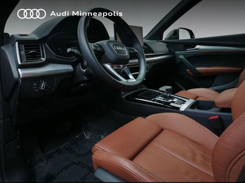 2025 Audi Q5 45 S line Premium