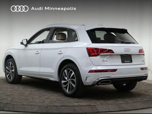 2023 Audi Q5 45 S line Premium Plus