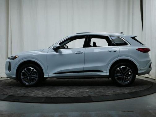 2025 Audi Q5 Premium