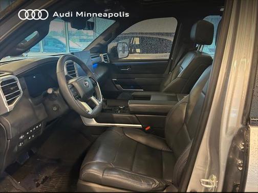 2024 Toyota Sequoia Platinum