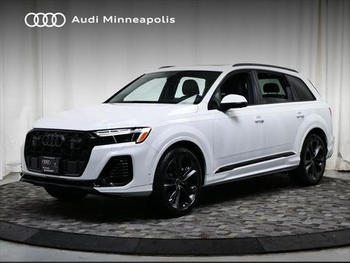2025 Audi Q7 55 Premium Plus