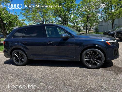 Blue Metallic 2026 Audi Q7 55 Premium Plus