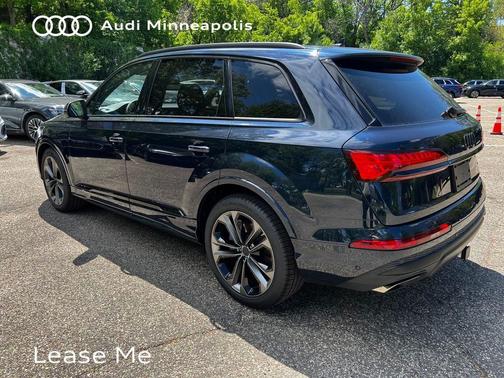 Blue Metallic 2026 Audi Q7 55 Premium Plus