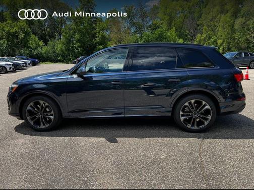 Blue Metallic 2026 Audi Q7 55 Premium Plus