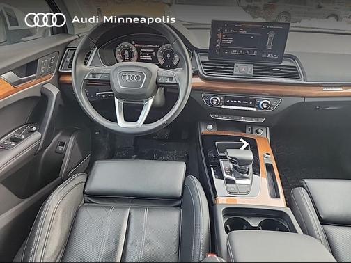 2023 Audi Q5 45 S line Premium Plus
